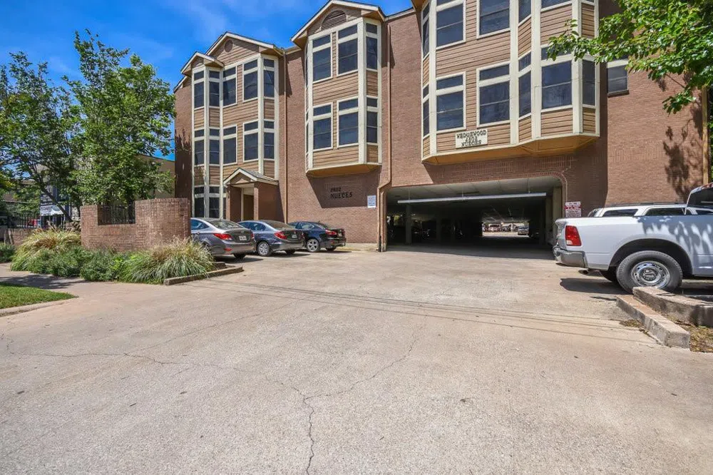 2802 Nueces #311 Austin, Texas 78705