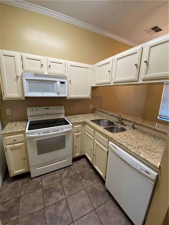 2802 Nueces #311 Austin, Texas 78705