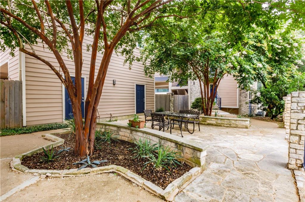 2414 Longview #301 Austin, Texas 78705