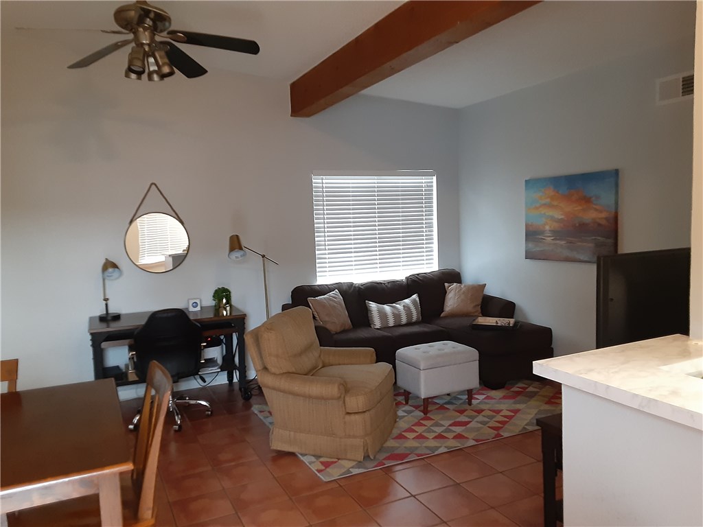 2408 Longview #212 Austin, Texas 78705