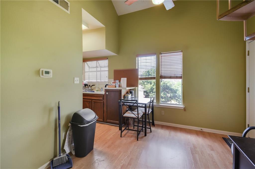 3115 Tom Green #404 Austin, Texas 78705