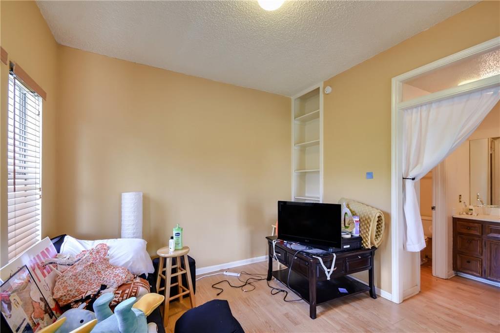 3115 Tom Green #404 Austin, Texas 78705