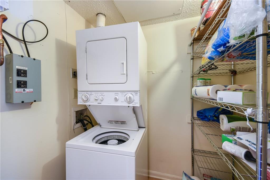 3115 Tom Green #404 Austin, Texas 78705