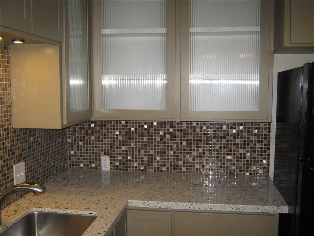 803 W 28th #202 Austin, Texas 78705