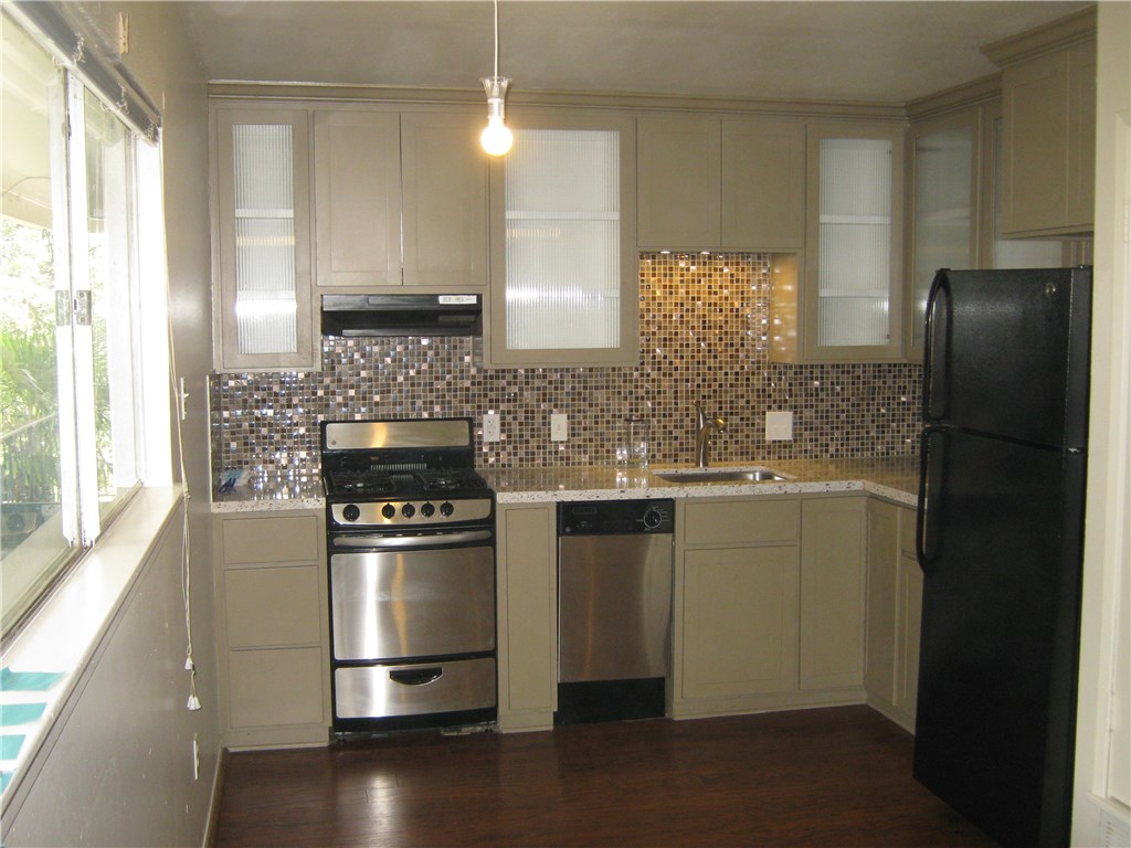 803 W 28th #202 Austin, Texas 78705
