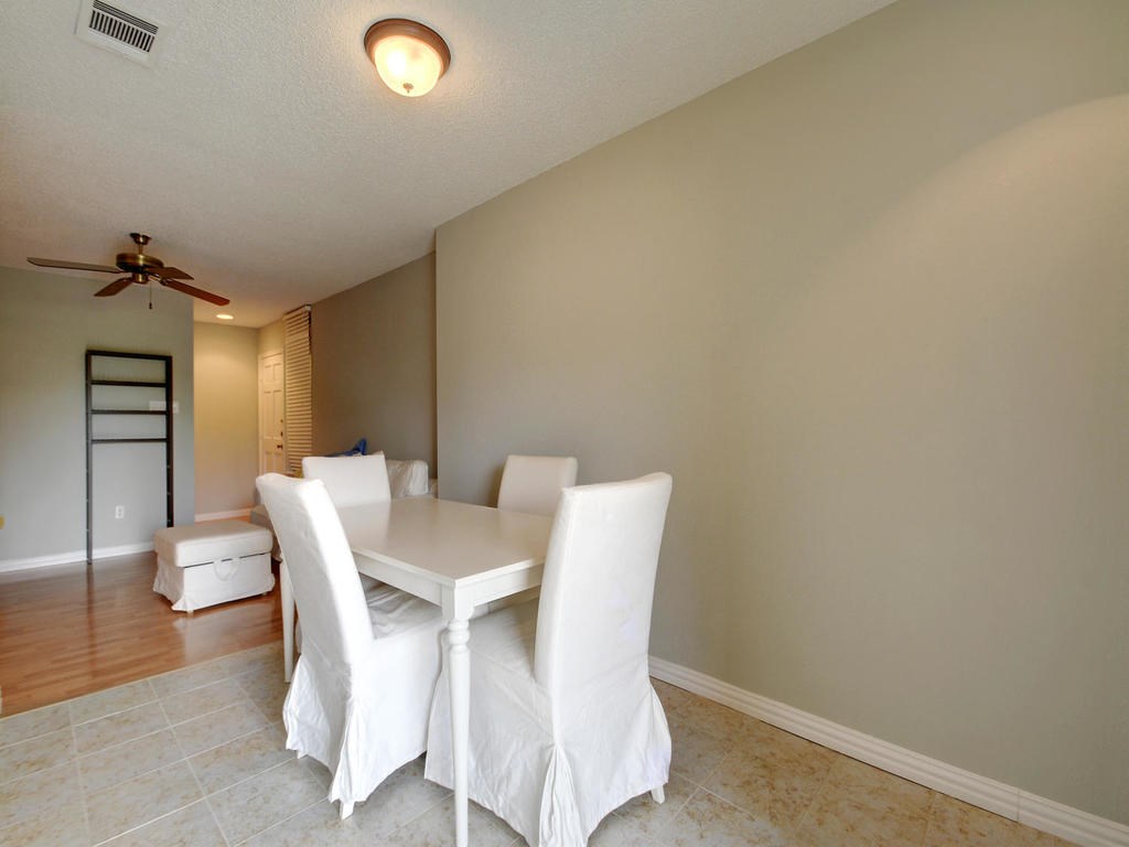 2409 Leon #207 Austin, Texas 78705