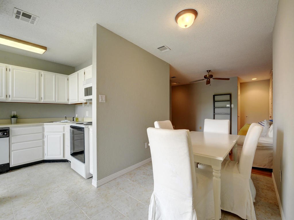 2409 Leon #207 Austin, Texas 78705