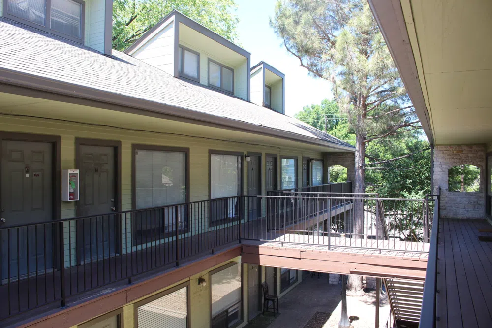 2815 Rio Grande #212 Austin, Texas 78705