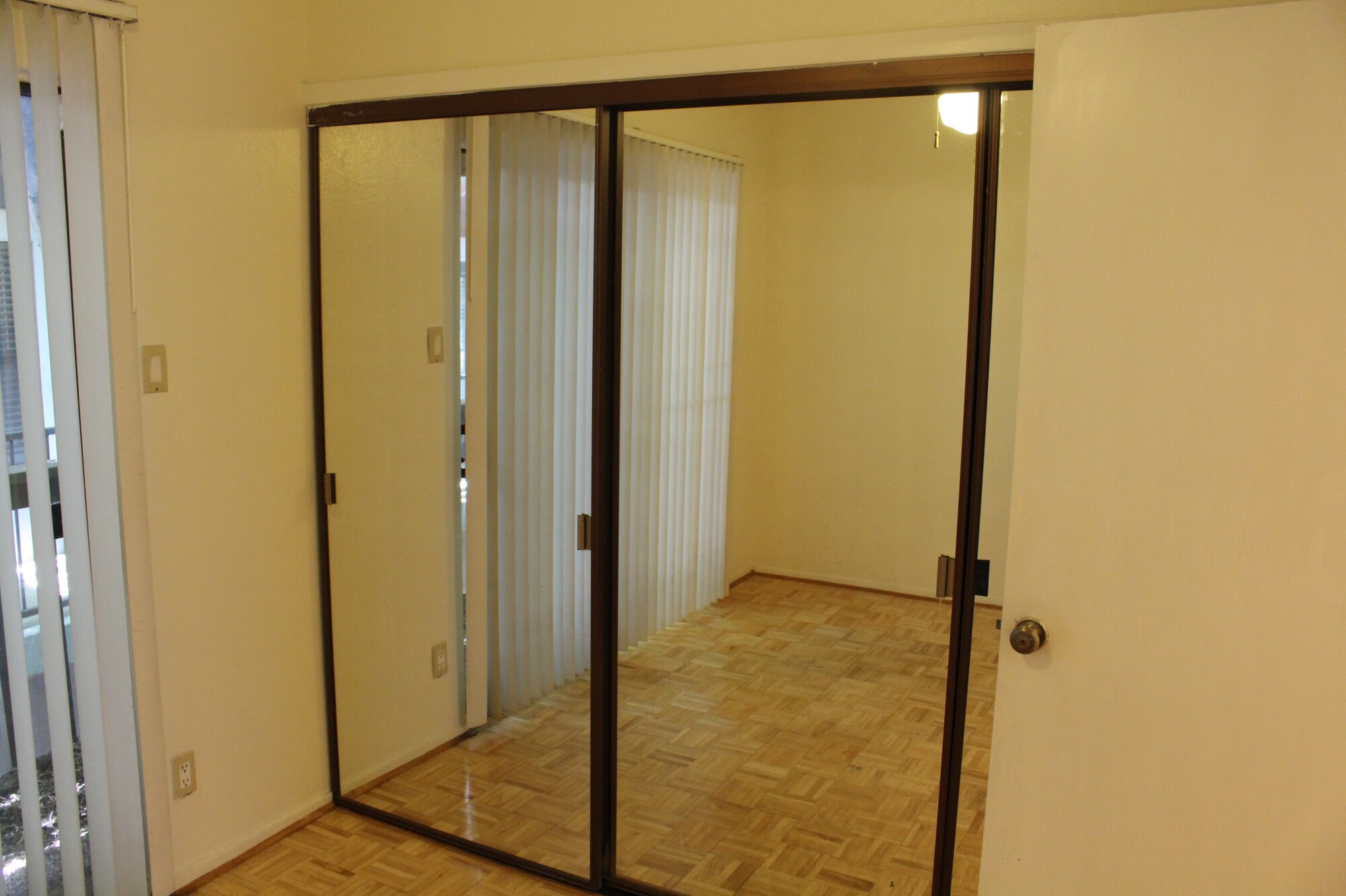 2815 Rio Grande #212 Austin, Texas 78705
