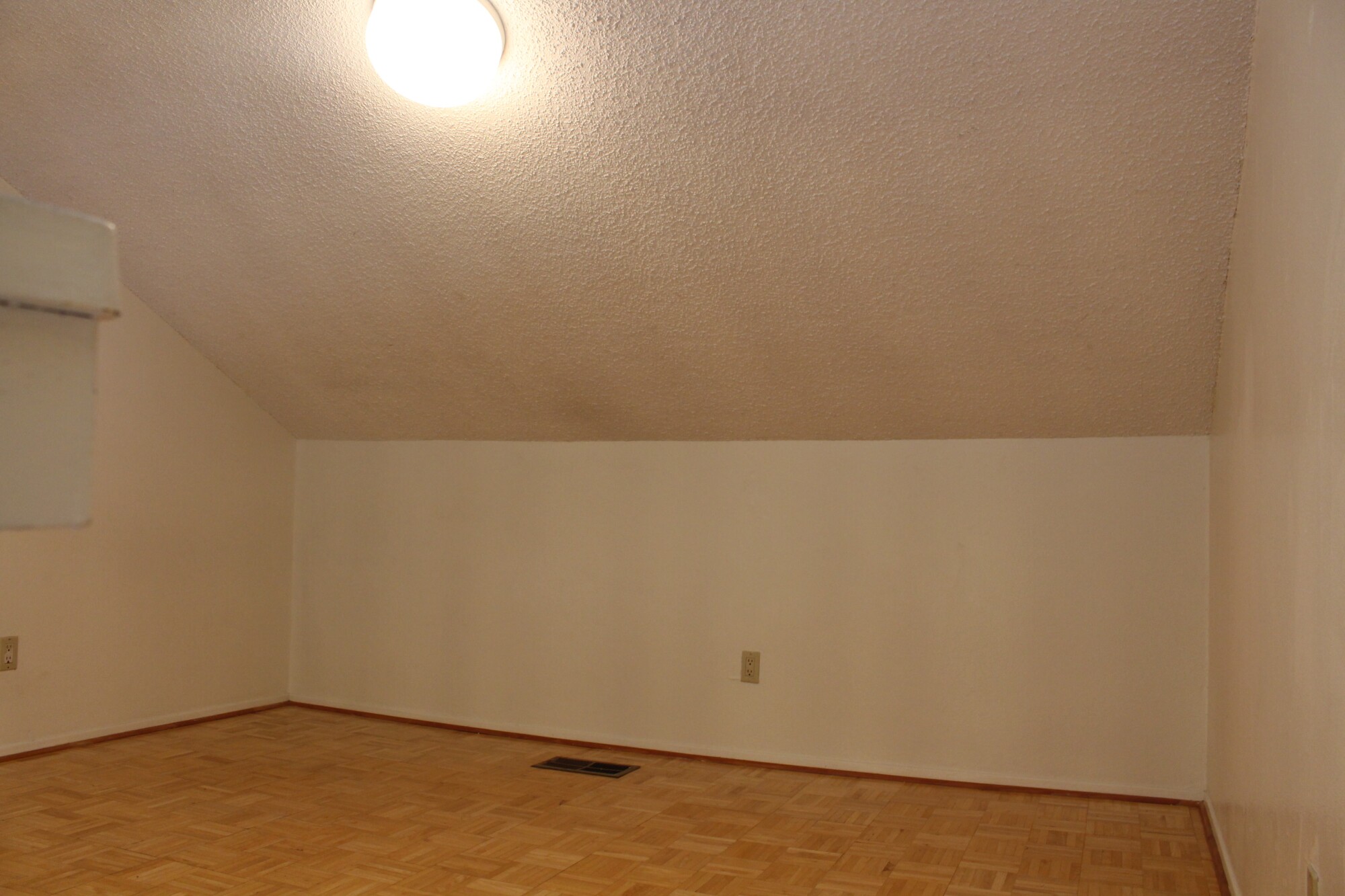 2815 Rio Grande #212 Austin, Texas 78705
