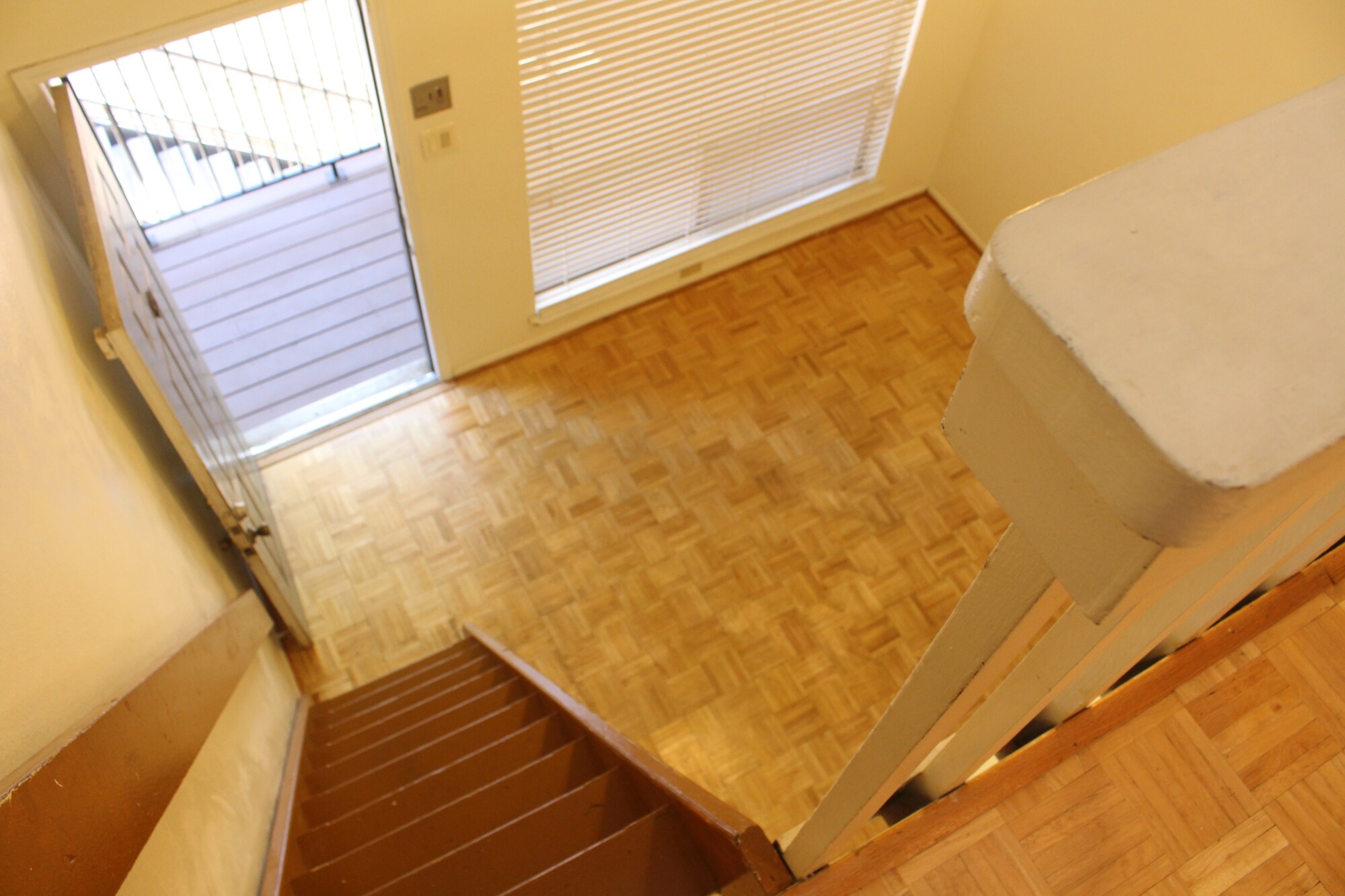 2815 Rio Grande #212 Austin, Texas 78705