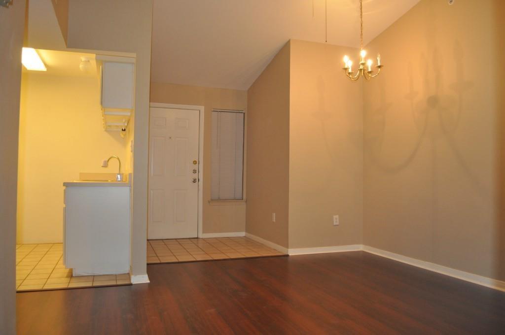 501 W 26th St #311 Austin, Texas` 78705