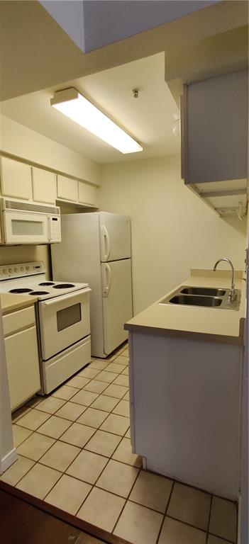 501 W 26th St #311 Austin, Texas` 78705