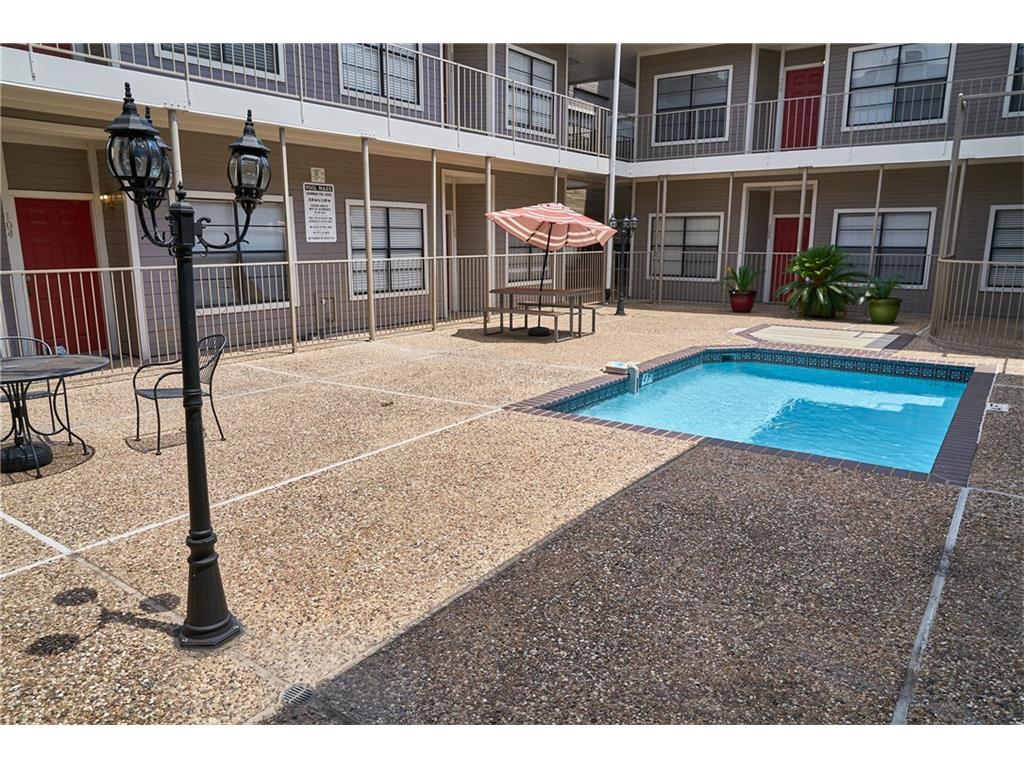 915 W 23rd #202 Austin, Texas 78705
