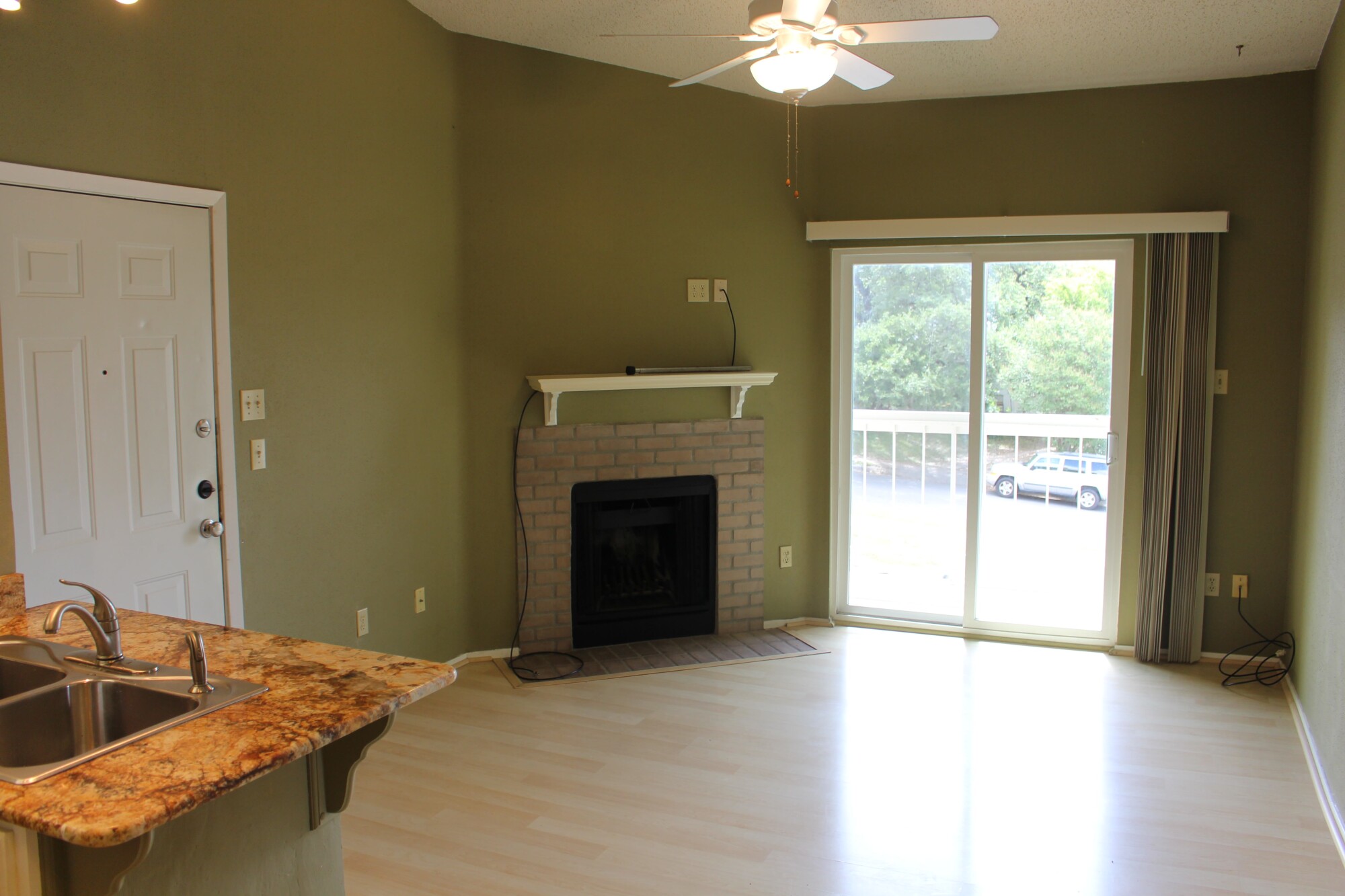114 E 31st  #301 Austin, Texas 78705