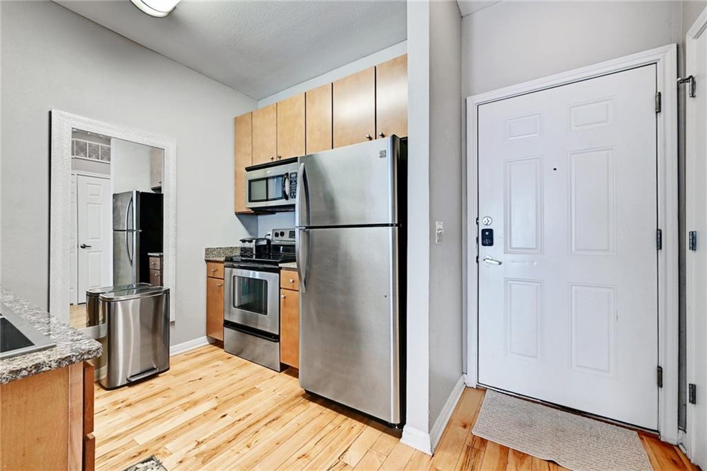 2502 Leon #407 Austin, Texas 78705