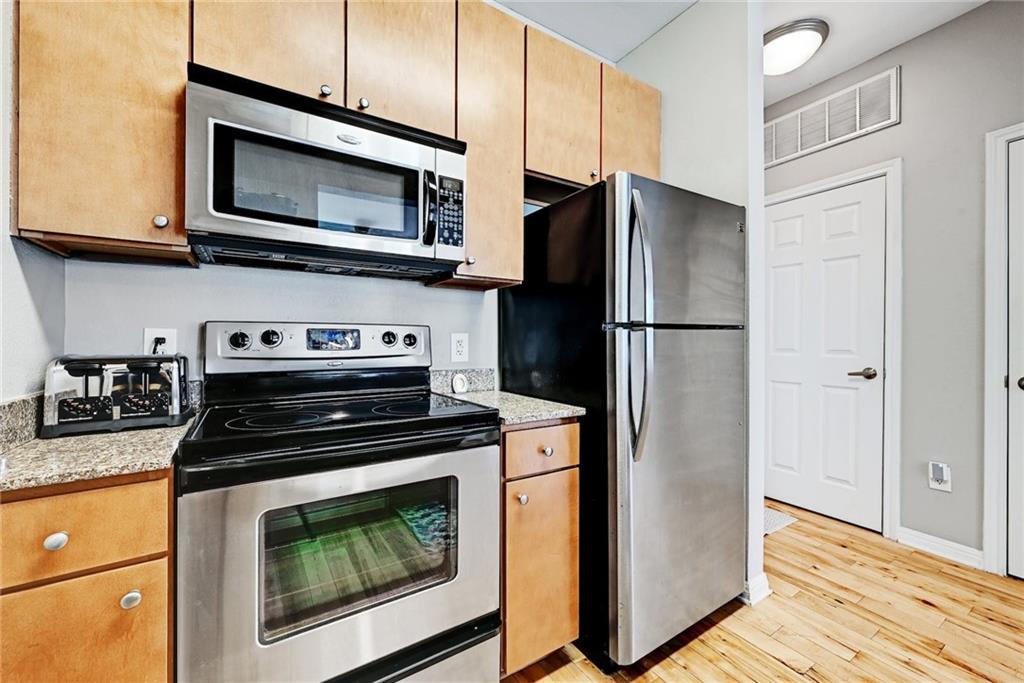 2502 Leon #407 Austin, Texas 78705
