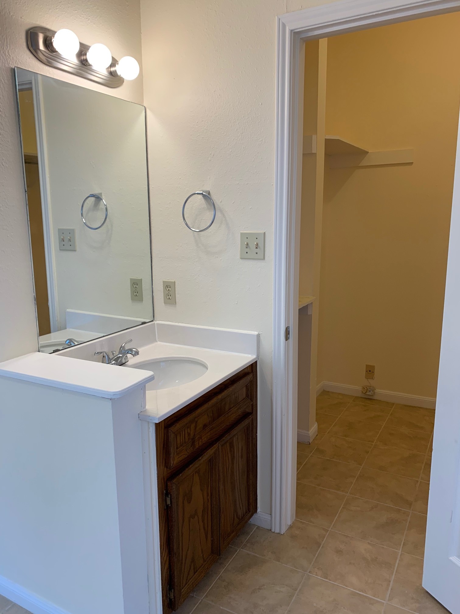 3115 Tom Green Unit 204 Austin, Texas 78705