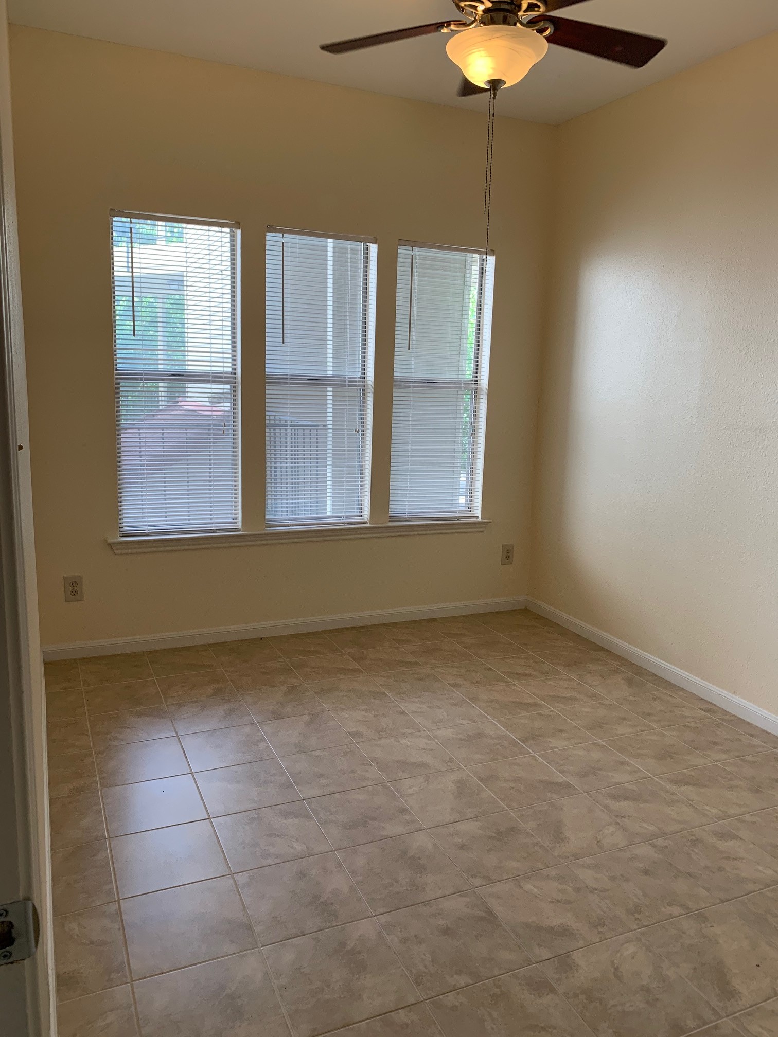 3115 Tom Green Unit 204 Austin, Texas 78705