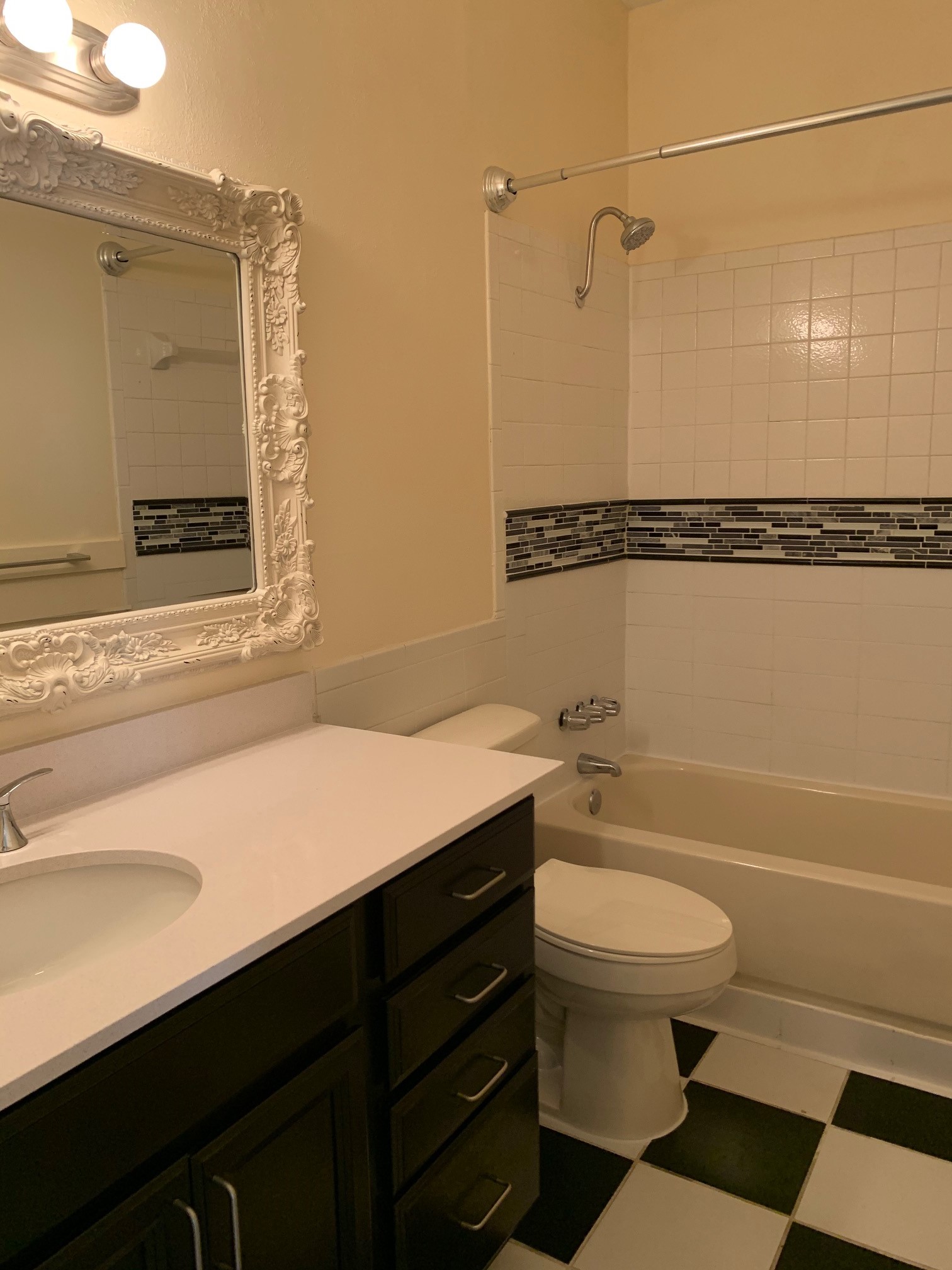 3115 Tom Green Unit 204 Austin, Texas 78705
