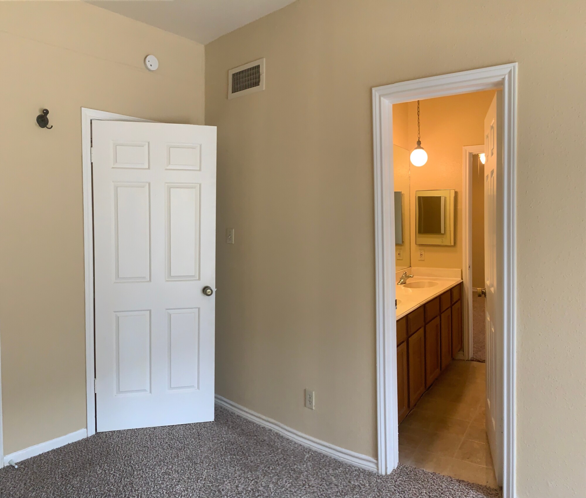 2008 San Antonio St Unit 105 Austin, Texas 78705