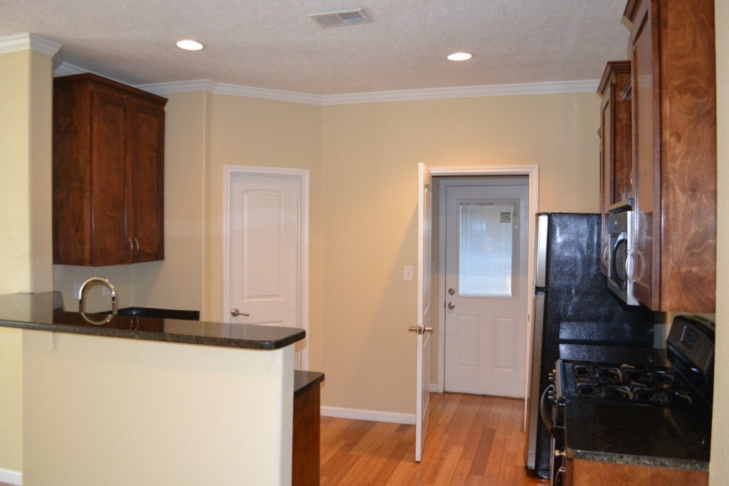 1038 E 43rd B Austin, Texas 78751