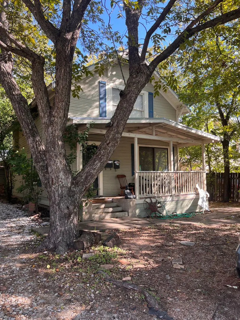 704 Franklin A Austin, Texas 78751