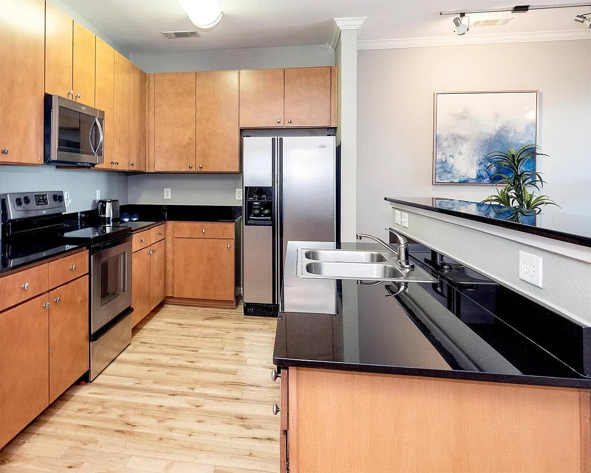 2502 Leon Unit #412 Austin, TX 78705