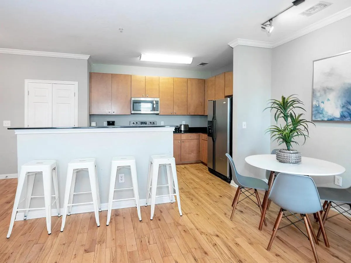 2502 Leon Unit #412 Austin, TX 78705