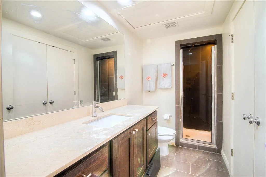 2708 San Pedro Unit 201 Austin, TX 78705