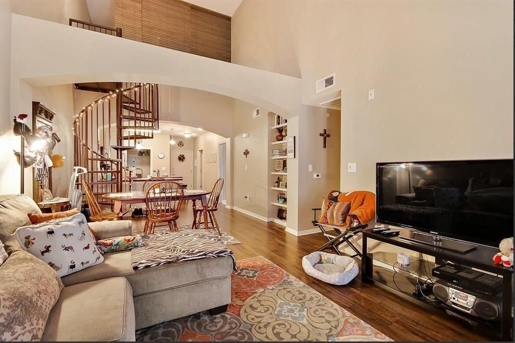 2505 San Gabriel Unit 604 Austin, TX 78705