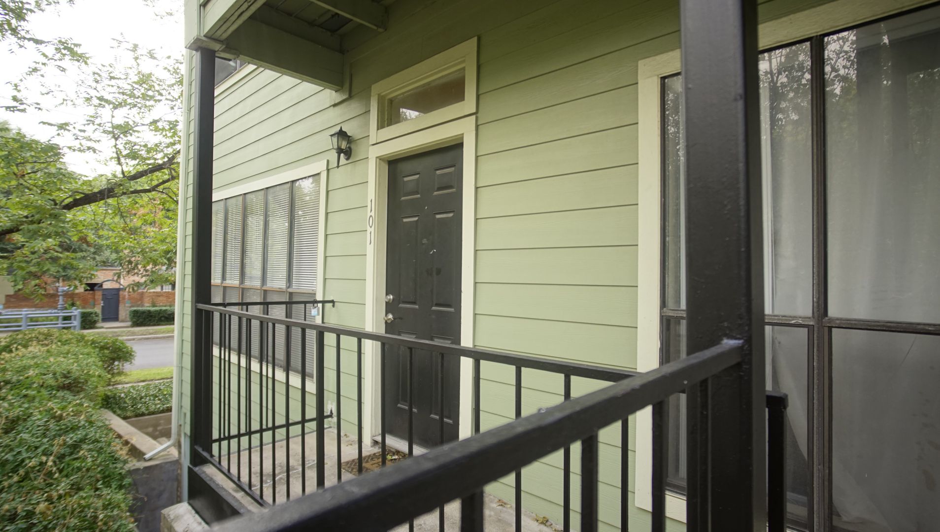 915 W 22nd 1/2 Unit 101 Austin, TX 78705