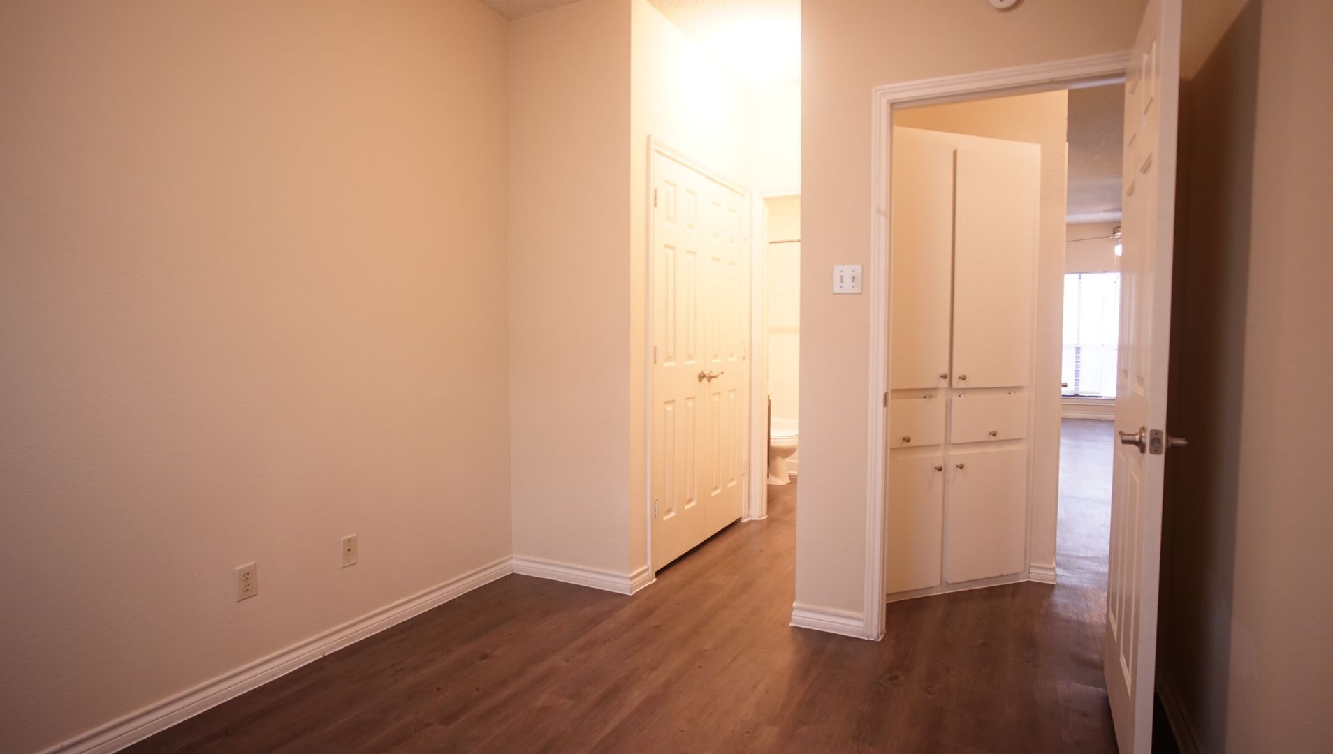 915 W 22nd 1/2 Unit 101 Austin, TX 78705