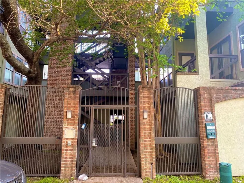807 W 25th St Unit 301 Austin, TX 78705