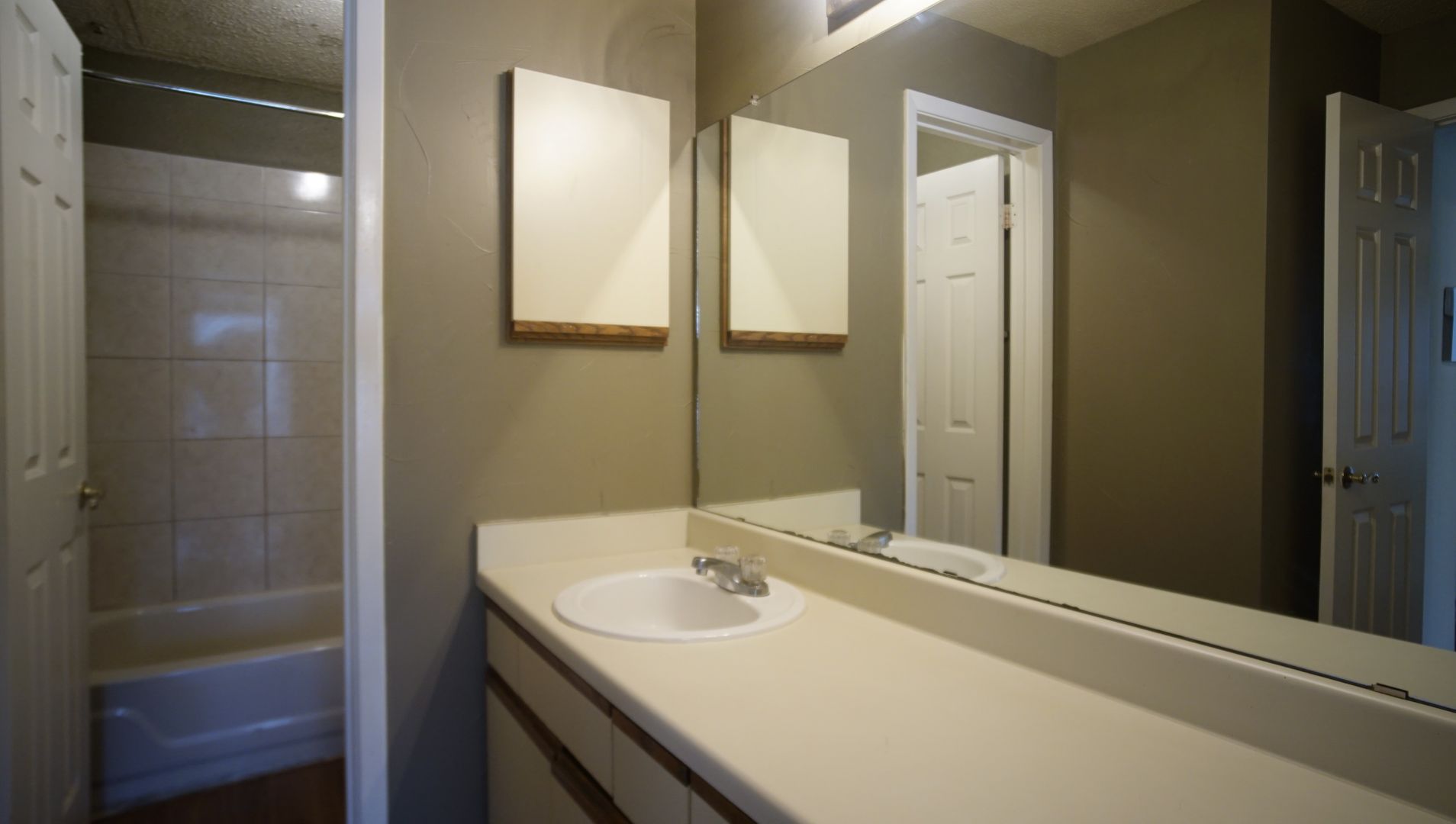 807 W 25th St Unit 213 Austin, Texas 78705