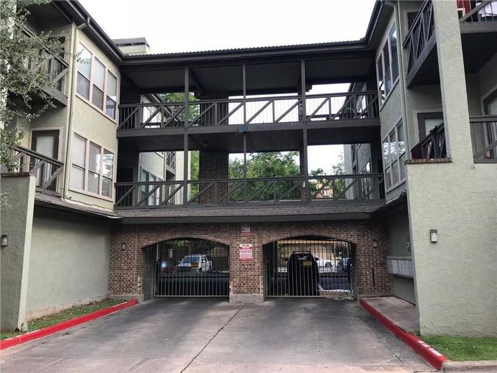 807 W 25th St Unit 212 Austin, Texas 78705