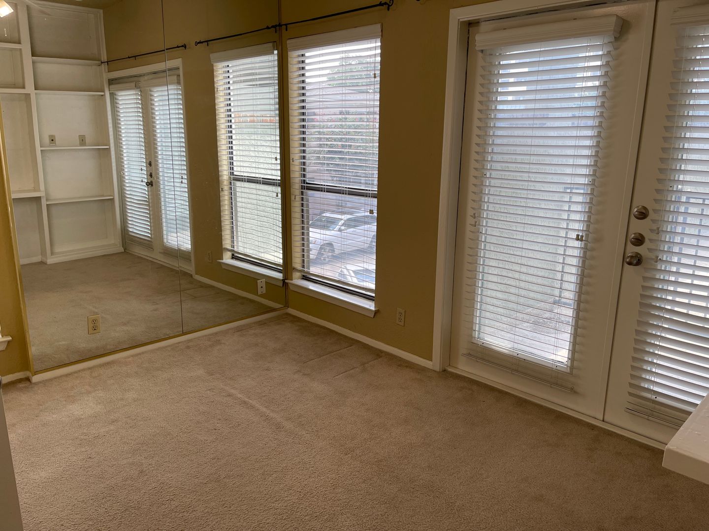 807 W 25th St Unit 212 Austin, Texas 78705
