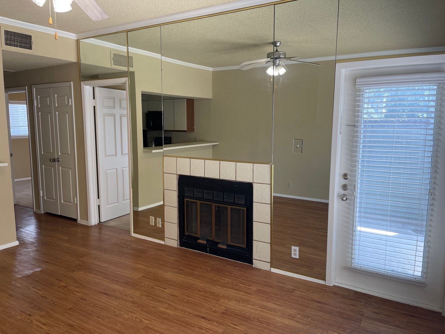 807 W 25th St Unit 212 Austin, Texas 78705
