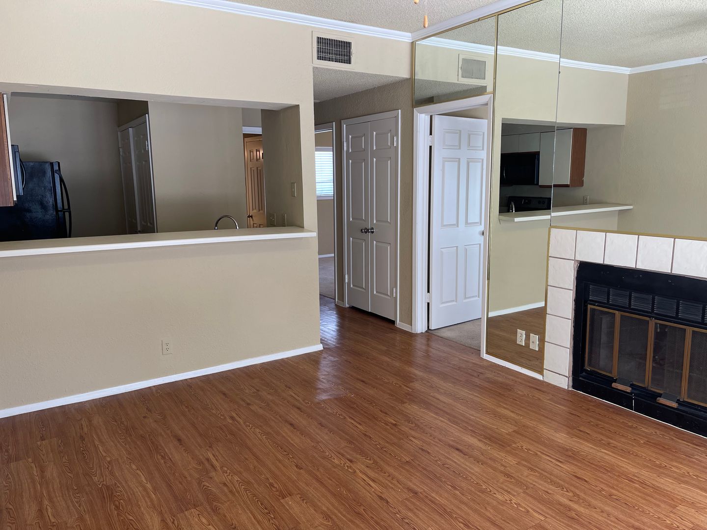 807 W 25th St Unit 212 Austin, Texas 78705