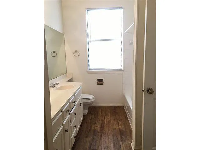 611 E 45th St Unit 17 Austin, TX 78751