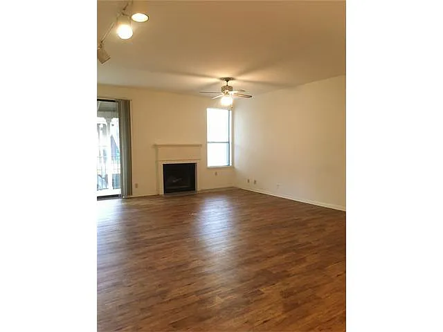 611 E 45th St Unit 17 Austin, TX 78751