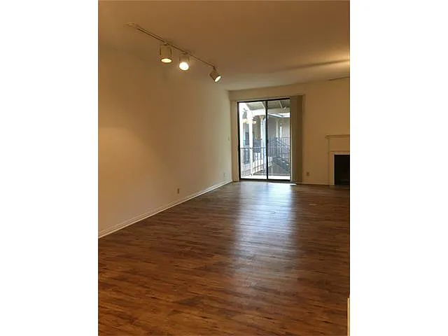611 E 45th St Unit 17 Austin, TX 78751