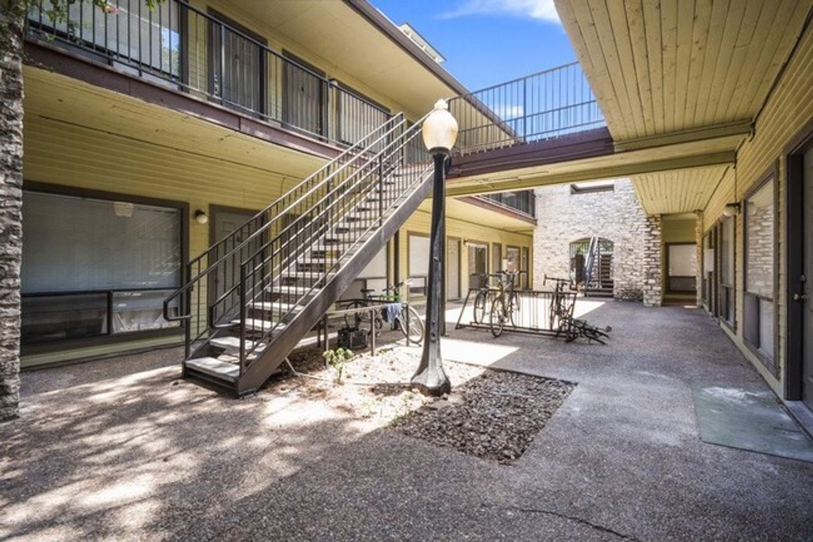2815 Rio Grande Unit 208 Austin, TX 78705