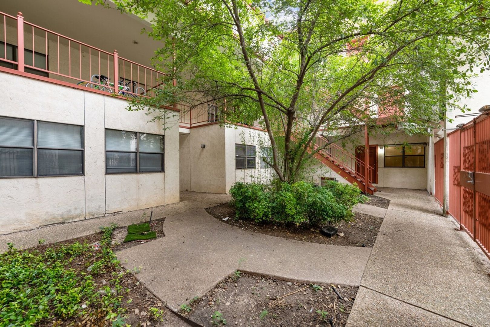 706 W 22 Unit 103 Austin, TX 78705