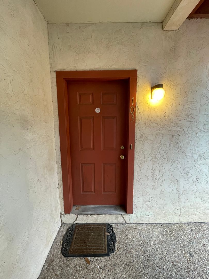 706 W 22 Unit 103 Austin, TX 78705