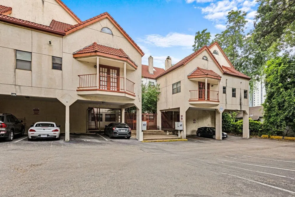 706 W 22 Unit 103 Austin, TX 78705