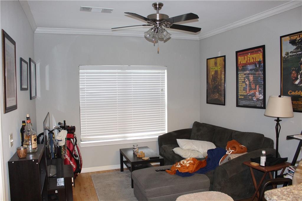 2502 Leon St. #218 Austin, Texas 78705