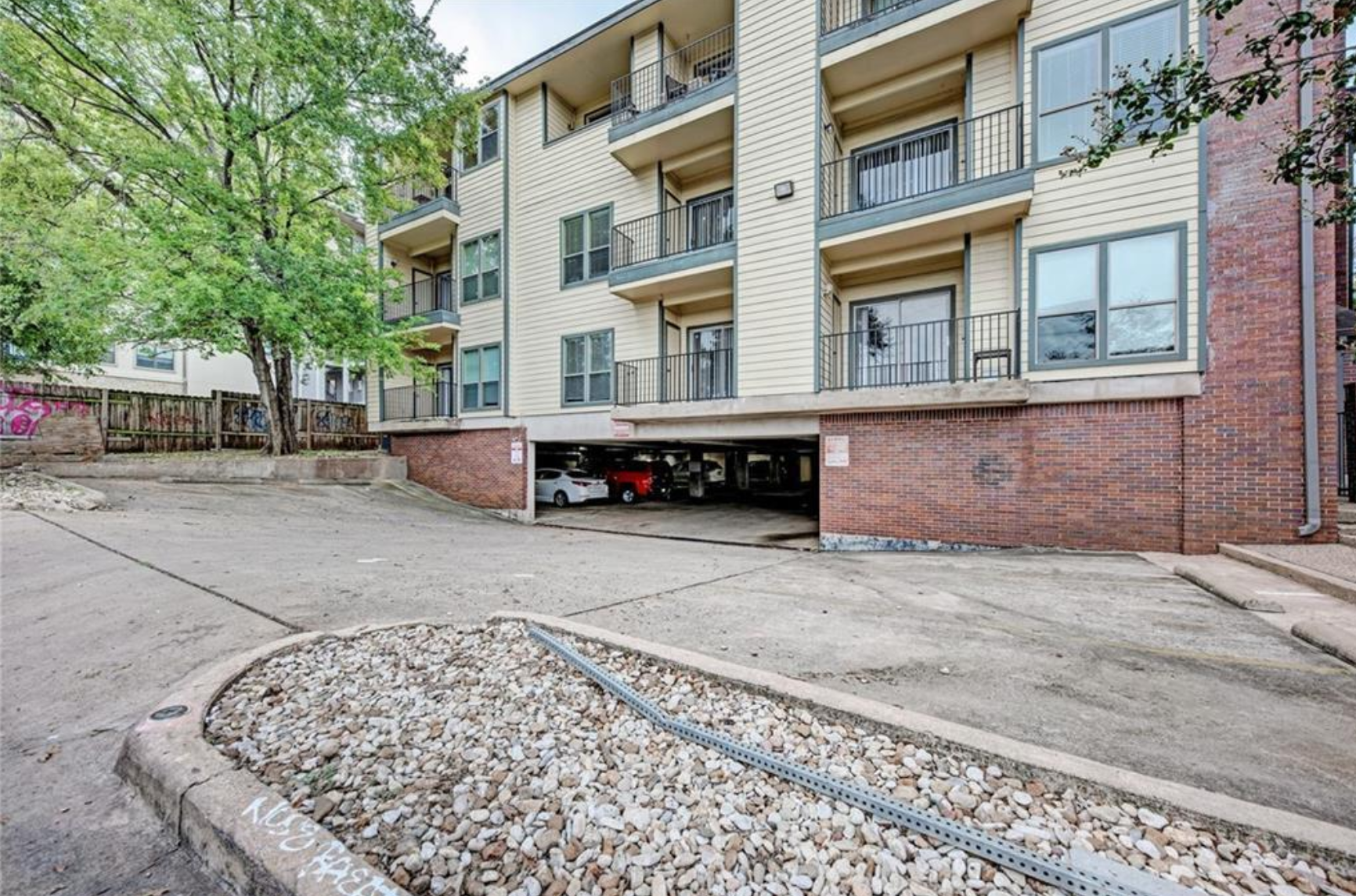 914 W 26th St Unit 204 Austin, Texas 78705