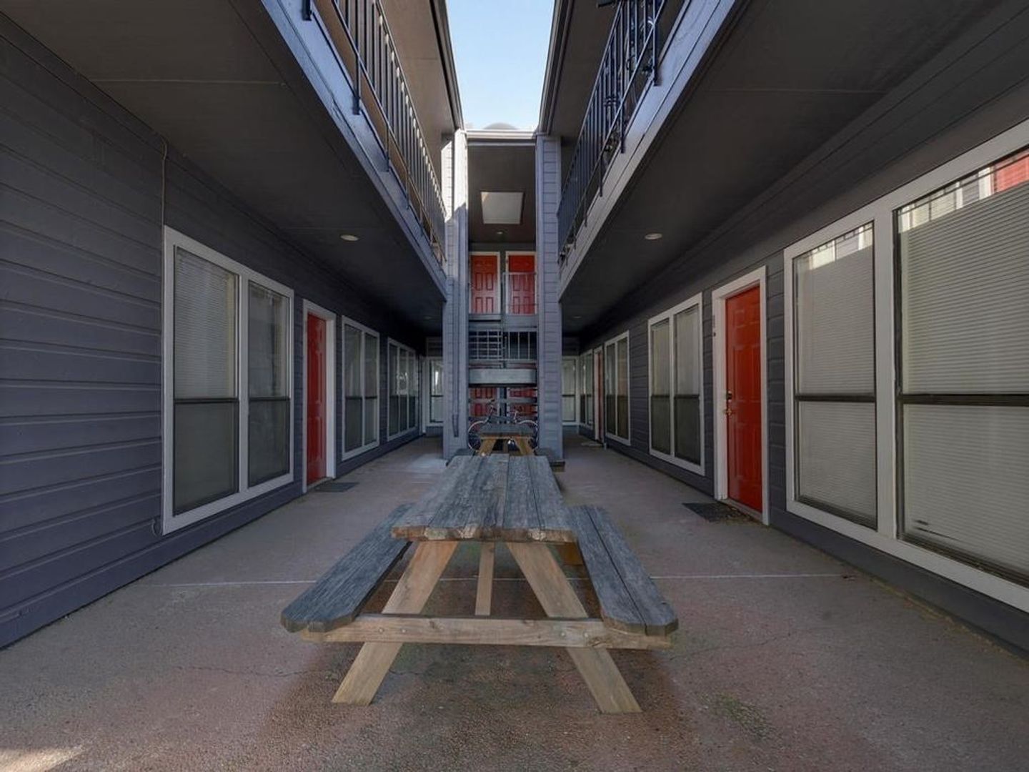 2804 Rio Grande Unit 305 Austin, TX 78705