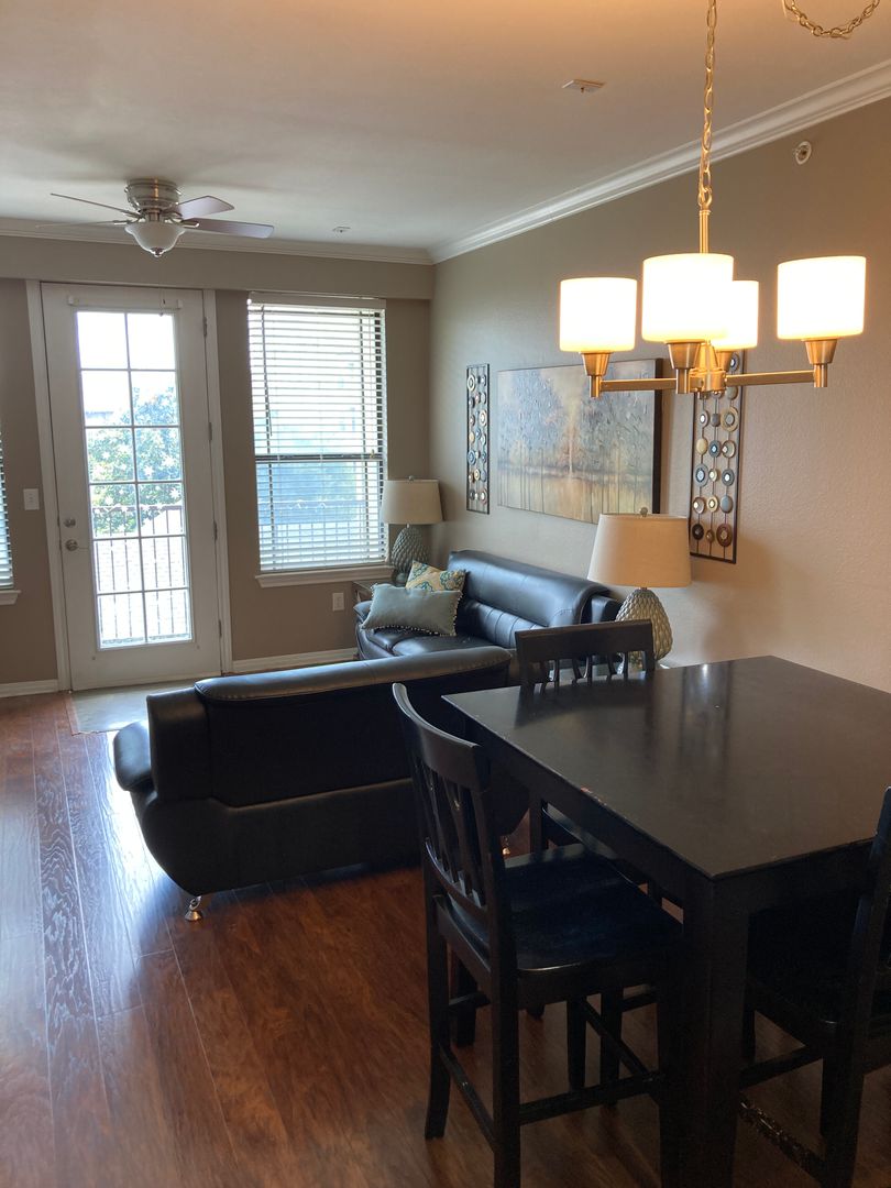 2505 San Gabriel Unit 411 Austin, TX 78705